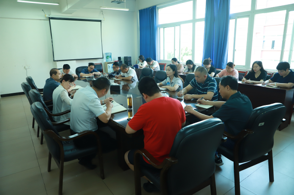 毕业生工作协调会顺利开展