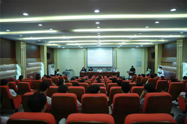 学校举行2024年暑期“三下乡”社会实践活动出征仪式