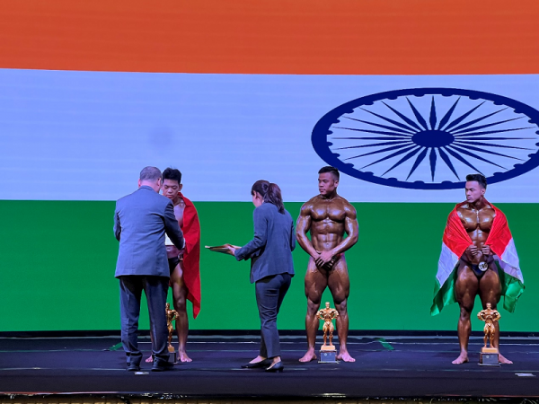 【喜报】学校学子在第56届亚洲健美健身锦标赛中喜获佳绩