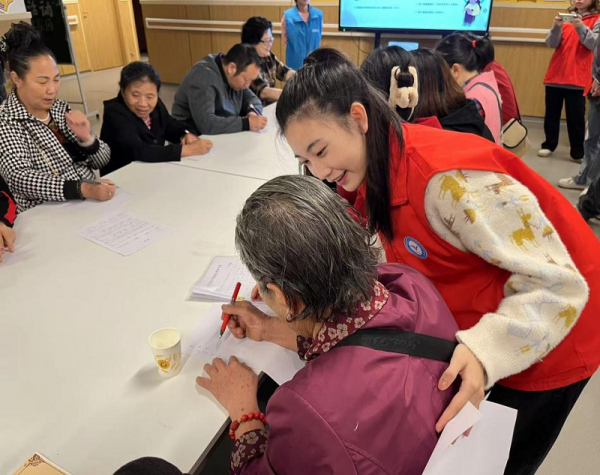 【二级学院动态】推动优秀文化传承 师范生争做强国路上的手艺人 