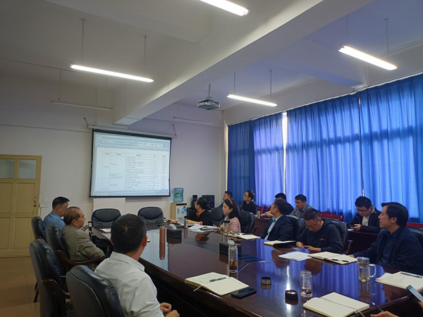 学校召开重庆市高等职业学校办学能力评价实施方案学习会