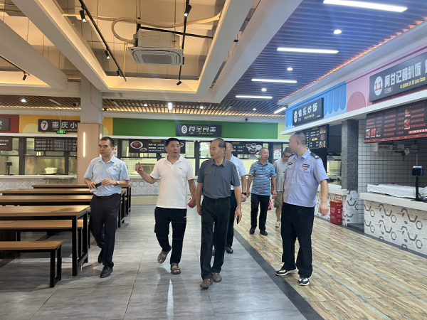 暖心入校园，关怀伴成长 学校领导2025年新学期校园检查走访