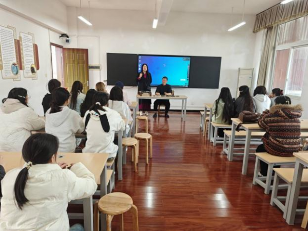 党建引领守匠心 非遗双班育新人——教育学院非遗传承工作室峡砚、漆艺班同步开班